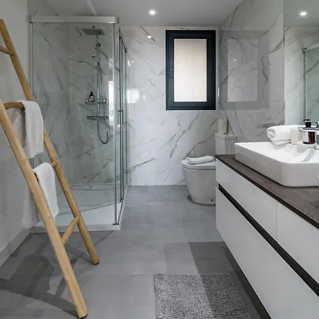 Sr Oasis 325 Luxury 3bdr With Sea View 에스테포나